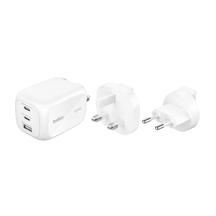 Belkin BoostCharge Pro 3-Port-GaN-Ladegerät 100 W mit Reiseadapter-Set - Weiß