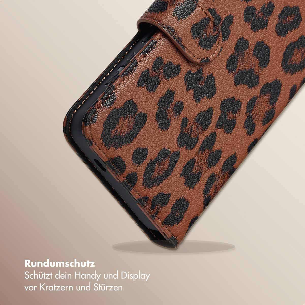 Selencia Sabi Klapphülle mit Leopardenmuster für das Samsung Galaxy S25 / S24 - Mocha Brown