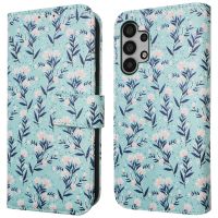 iMoshion Design Klapphülle für das Samsung Galaxy A32 (5G) - Blue Flowers