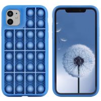 iMoshion Pop It Fidget Toy - Pop It Hülle iPhone 12 (Pro) -Dunkelblau