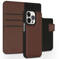 Accezz Premium Leather 2 in 1 Klapphülle für das iPhone 13 Pro - Braun