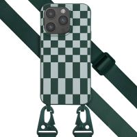 Selencia Silikonhülle design mit abnehmbarem Band für das iPhone 14 Pro - Irregular Check Green