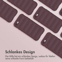 iMoshion EasyGrip Back Cover für das iPhone SE (2022 / 2020) / 8 / 7 - Aubergine