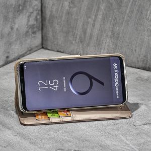 Accezz Goldenes Wallet TPU Klapphülle für das Motorola Moto G6 Plus