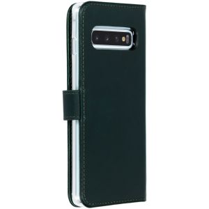 Selencia Echtleder Klapphülle Grün für das Samsung Galaxy S10