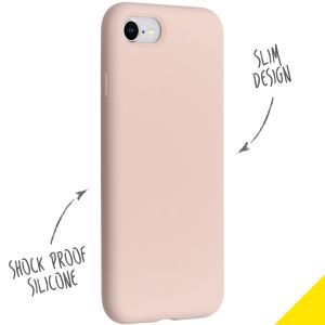 Accezz Liquid Silikoncase Rosa für das iPhone SE (2022 / 2020) / 8 / 7