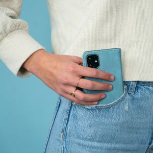 iMoshion Leder Klapphülle Hellblau für das Huawei P30 Lite