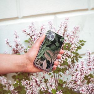 iMoshion Design Hülle für das iPhone SE (2022 / 2020) / 8 / 7 / 6s - Dark Jungle