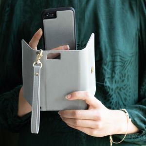 Selencia Clutch Klapphülle aus veganem Leder mit herausnehmbarem Case iPhone Xr