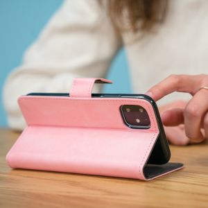 iMoshion Luxuriöse Klapphülle Rosa iPhone SE (2022 / 2020) / 8 / 7 / 6(s)