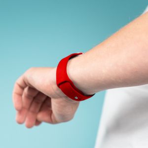 iMoshion Silikonband für die Fitbit Versa 2 / Versa Lite - Rot