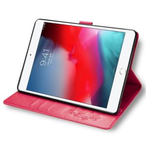 Kleeblumen Klapphülle Klapphülle iPad 6 (2018) 9.7 Zoll / iPad 5 (2017) 9.7 Zoll - Fuchsia