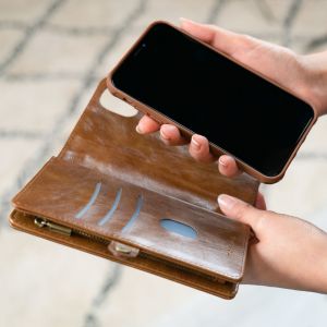 iMoshion 2-1 Wallet Klapphülle Braun für das iPhone Xr