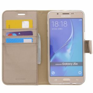Accezz Goldfarbenes Wallet TPU Klapphülle Samsung Galaxy J5 (2016)