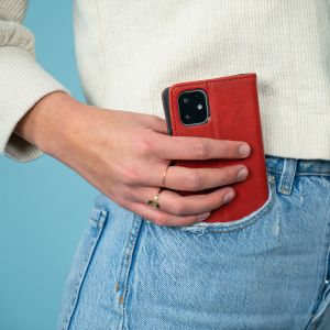 iMoshion Luxuriöse Klapphülle Rot OnePlus 8
