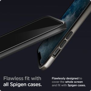 Spigen GLAStR Privacy Displayschutzfolie Applicator iPhone 12 (Pro)