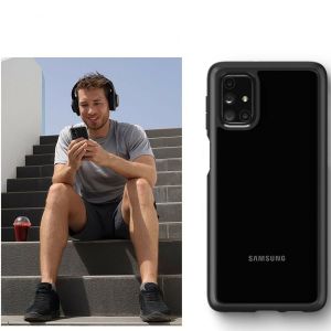 Spigen Ultra Hybrid™ Case für das Samsung Galaxy M31s - Schwarz