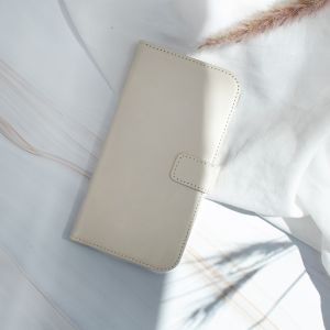 Selencia Echtleder Klapphülle für das Samsung Galaxy A72 - Grau