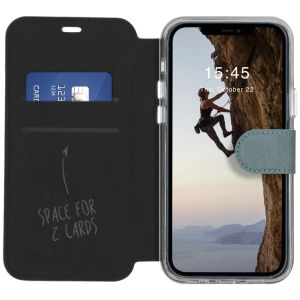 Accezz Xtreme Wallet Klapphülle für das iPhone 12 (Pro) - Hellblau
