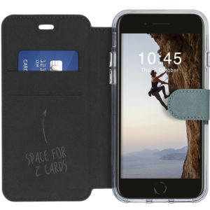 Accezz Xtreme Wallet Klapphülle für das iPhone SE (2022 / 2020) / 8 / 7 - Hellblau