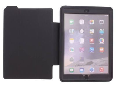 Schwarzer Defender Protect Klapphülle iPad Air 2 (2014)