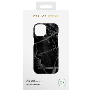 iDeal of Sweden Fashion Back Case für das iPhone 15 - Black Thunder Marble