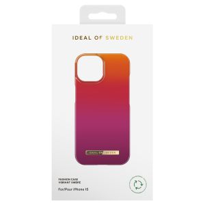 iDeal of Sweden Fashion Back Case für das iPhone 15 - Vibrant Ombre