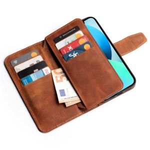 Wachikopa Multi Wallet Bookcase für das iPhone 13 - Camel