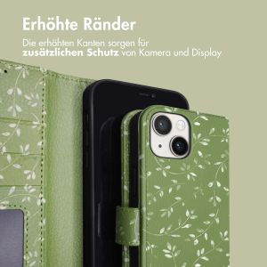 iMoshion Design Klapphülle für das iPhone 14 - Green Flowers