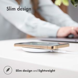 iMoshion Qi Soft Touch Wireless Charger - Kabelloses Ladegerät - 10 Watt - Weiß