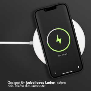 Accezz Liquid Silikoncase iPhone 13 - Schwarz