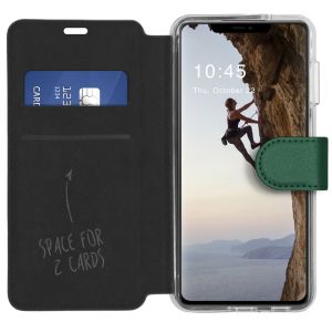 Accezz Xtreme Wallet Klapphülle für das iPhone 13 Pro - Dunkelgrün