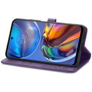 iMoshion Mandala Klapphülle für das Motorola Moto E32 / E32s - Violett