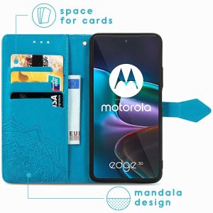 iMoshion Mandala Klapphülle für das Motorola Edge 30 - Türkis