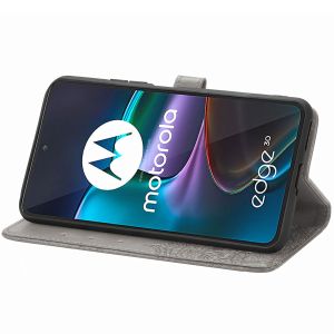 iMoshion Mandala Klapphülle für das Motorola Edge 30 - Grau
