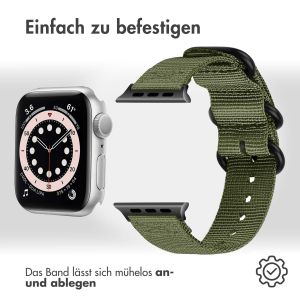 iMoshion Nylonarmband für das Apple Watch Series 1-9 / SE - 38/40/41mm - Hellgrün