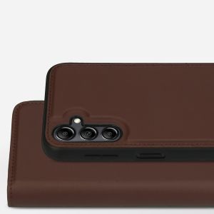 Accezz Premium Leather 2 in 1 Klapphülle für das Samsung Galaxy A14 (5G/4G) - Braun