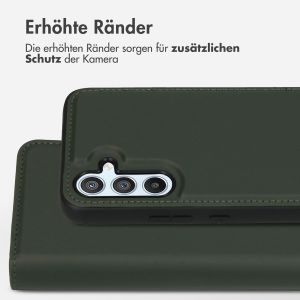 Accezz Premium Leather 2 in 1 Klapphülle für das Samsung Galaxy A54 (4G) - Grün