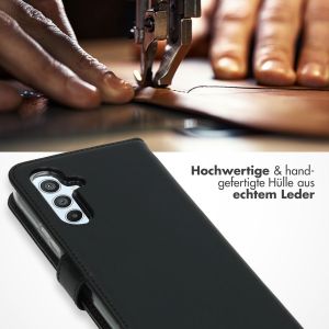Selencia Echtleder Klapphülle für das Samsung Galaxy A54 (5G) - Schwarz