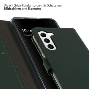 Selencia Echtleder Klapphülle für das Samsung Galaxy S23 Plus - Grün