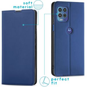 iMoshion Slim Folio Klapphülle Motorola Moto G100 - Dunkelblau