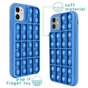 iMoshion Pop It Fidget Toy - Pop It Hülle iPhone 12 (Pro) -Dunkelblau