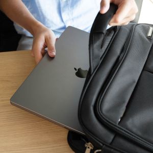 Accezz Business Series Laptop Bag - ﻿Laptoptasche 15-15,6 Zoll - Geeignet für Laptops bis 15,6 Zoll - Schwarz