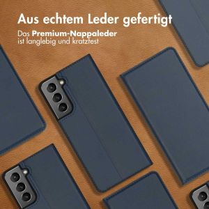 Accezz Premium Leather Slim Klapphülle für das Samsung Galaxy S21 - Dunkelblau