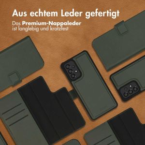 Accezz Premium Leather 2 in 1 Klapphülle für das Samsung Galaxy A33 - Grün