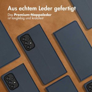 Accezz Premium Leather Slim Klapphülle für das Samsung Galaxy A53 - Dunkelblau