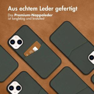 Accezz Premium Leather Card Slot Back Cover für das iPhone 14 - Grün