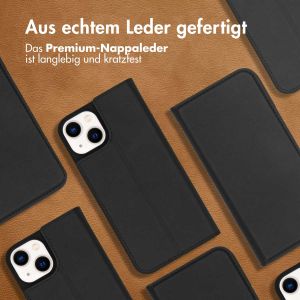 Accezz Premium Leather Slim Klapphülle für das iPhone 14 - Schwarz