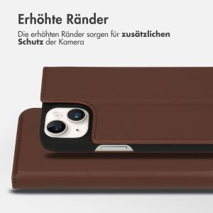 Accezz Premium Leather Slim Klapphülle für das iPhone 14 - Braun