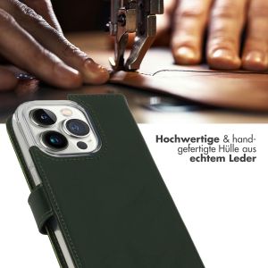 Selencia Echtleder Klapphülle für das iPhone 14 Pro - Grün
